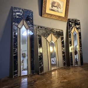 Set vitralii oglinzi stil Art Deco, trei piese cu patină și detalii arhitecturale geometrice. sertar magic București