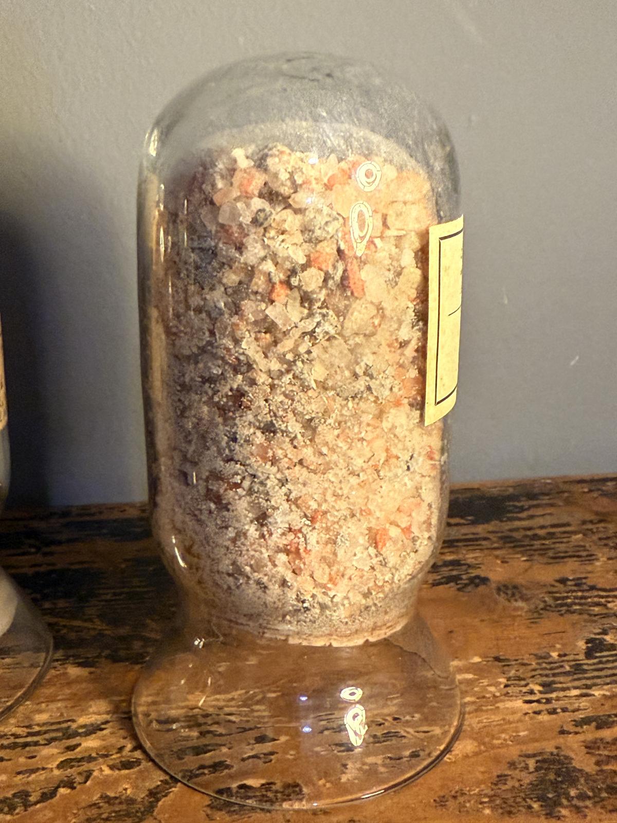 Set de 3 borcane vechi sigilate cu eșantioane de potasiu, etichete originale. sertar magic București. antichitati deosebit