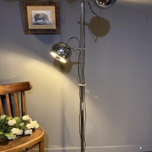Lampă vintage de podea cromată tip „eye ball”, cu două spoturi reglabile și întrerupătoare la picior, 150 cm. sertar magic București