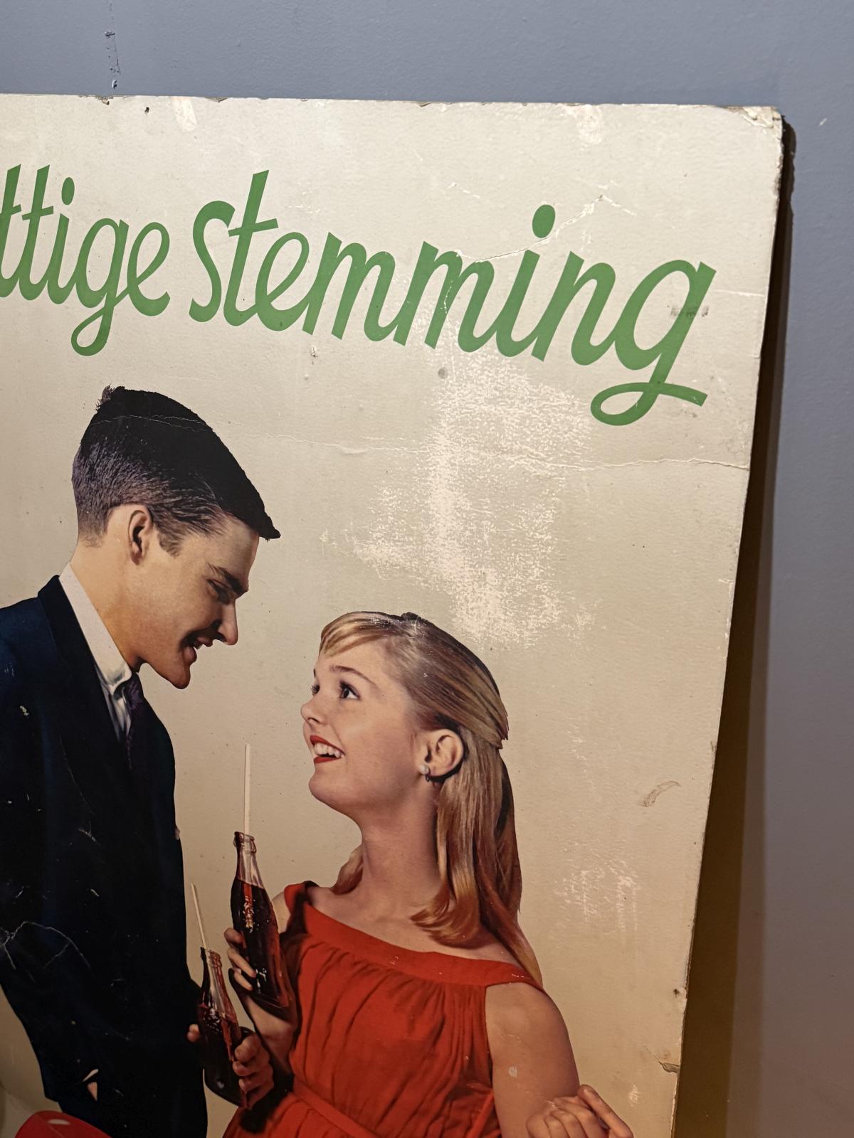 Afiș publicitar Coca-Cola din carton, anii 1950–60, cu timbre fiscale originale pe spate. 126 × 75 cm. sertar magic București