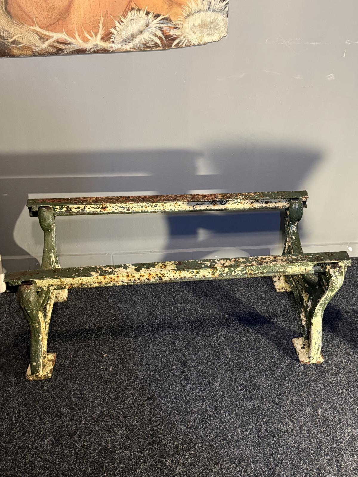 Masă tip banc cu blat din marmură și picioare din fontă, 100 cm, piesă rustică și solidă pentru interior sau grădină. sertar magic București