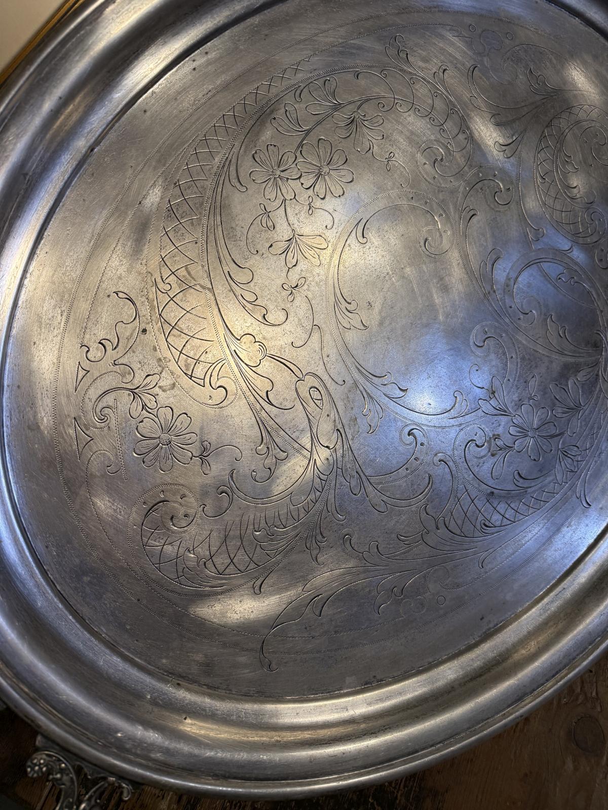 Tavă mare WMF din metal argintat, cu decor gravat și mânere ornamentate, 75 x 51 cm, piesă decorativă vintage. sertar magic București