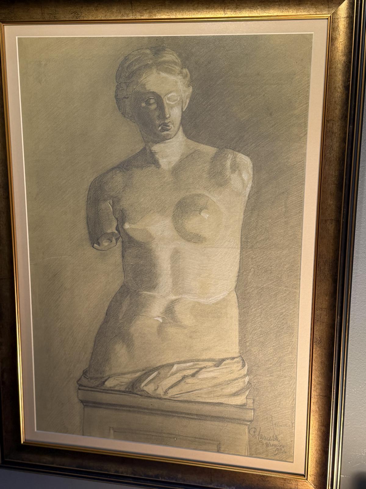 Desen italian original din 1924 reprezentând Venus din Milo. Lucrare semnată, înrămată profesional și protejată cu sticlă antireflex.