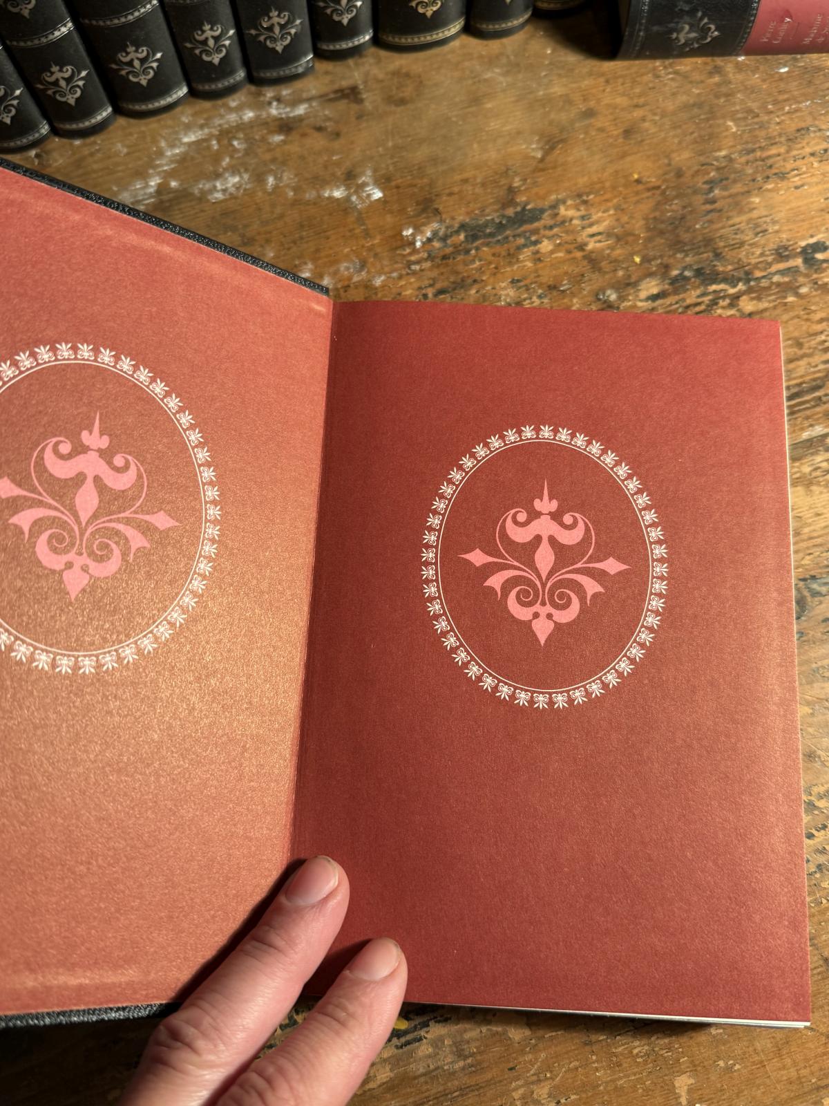 Colecție de 24 de volume Ces femmes qui ont fait l’histoire, în franceză, Éditions Rencontre. Disponibilă la Sertar Magic București. Livrare prin curier.